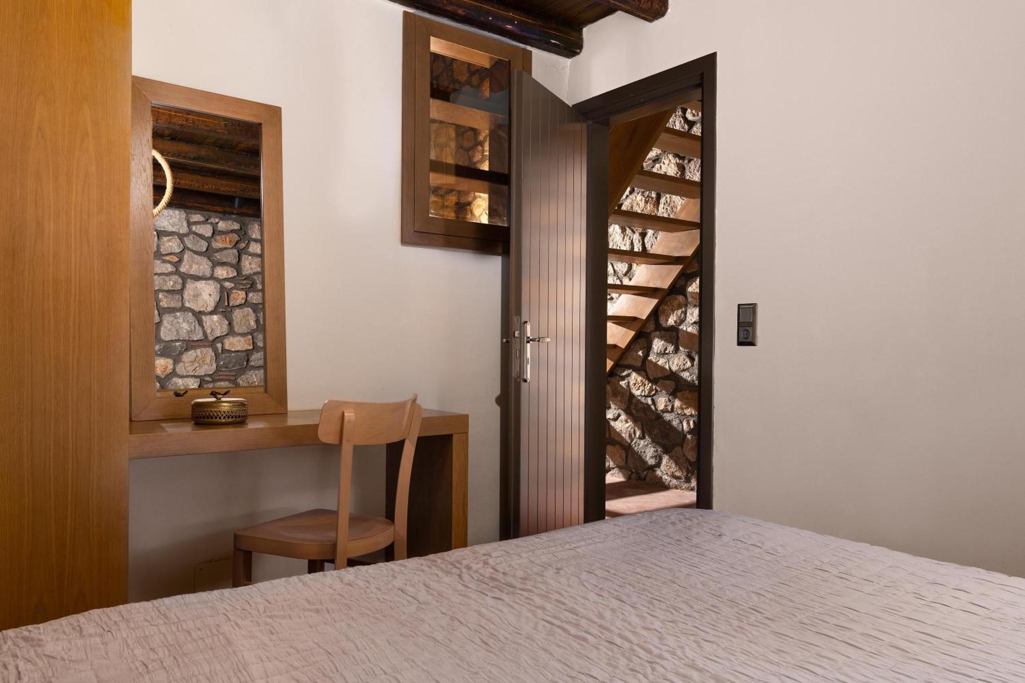 Stone Luxury Suites - Adults Only Archangelos  Dış mekan fotoğraf